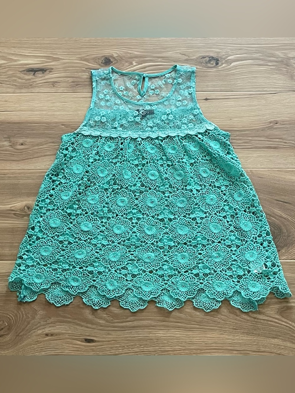 verty Mint Green Crochet Lace Tank Top
